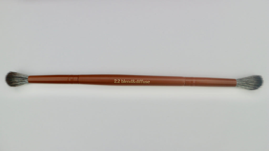 Blend & Diffuse Dual-Ended Eye Brush